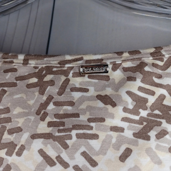 St.John Asymmetrical Short Sleeve Shirt - Picture 7 of 9